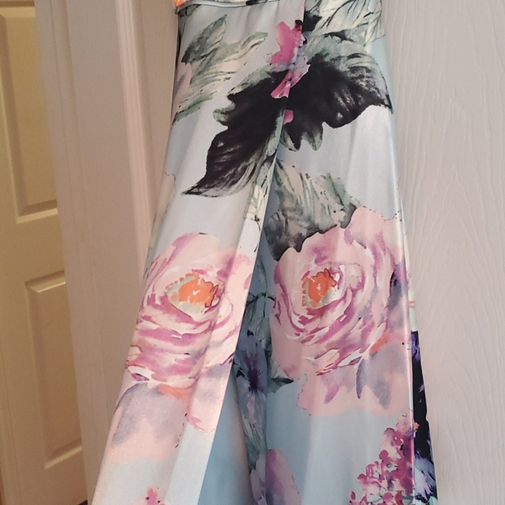 Prom dress - Picture 4 of 7